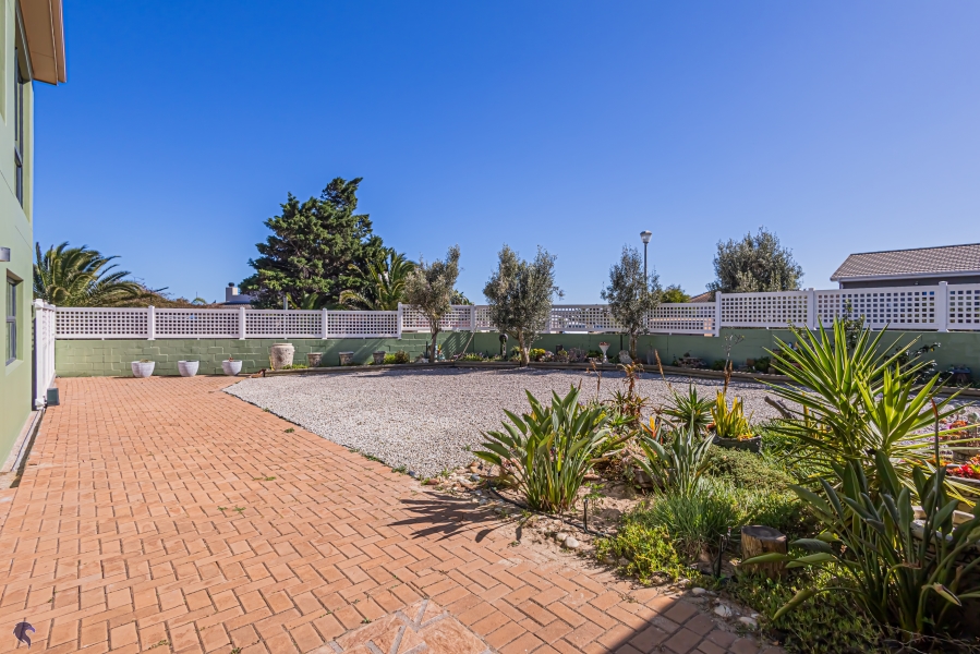 3 Bedroom Property for Sale in Country Club Western Cape